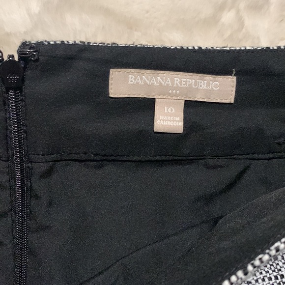 Banana republic skirt - Picture 2 of 4